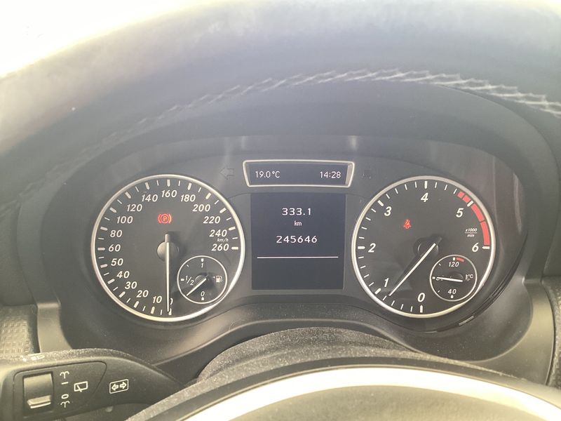 Mercedes-Benz A-Klasse A 180 CDI BlueEfficiency Style — zdjęcie 13