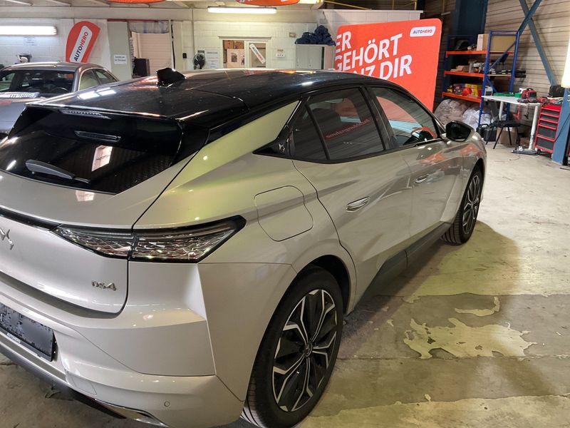 DS Automobiles DS4 1.6 E-Tense Hybrid La Première — zdjęcie 6