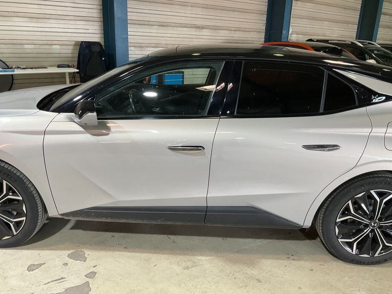 DS Automobiles DS4 1.6 E-Tense Hybrid La Première — zdjęcie 4