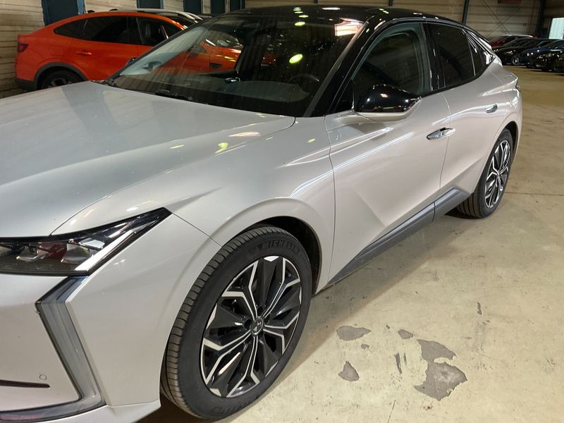 DS Automobiles DS4 1.6 E-Tense Hybrid La Première — zdjęcie 2