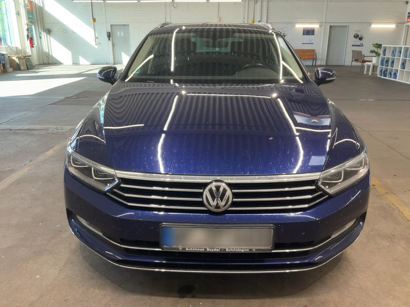 Volkswagen Passat 2.0 TDI Highline BlueMotion Tech 2018 – снимка 14