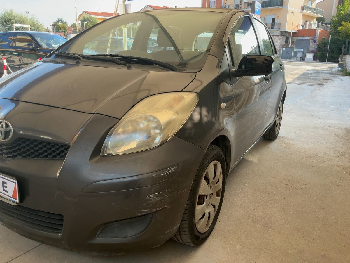 Toyota Yaris 1.0 VVT-i Now