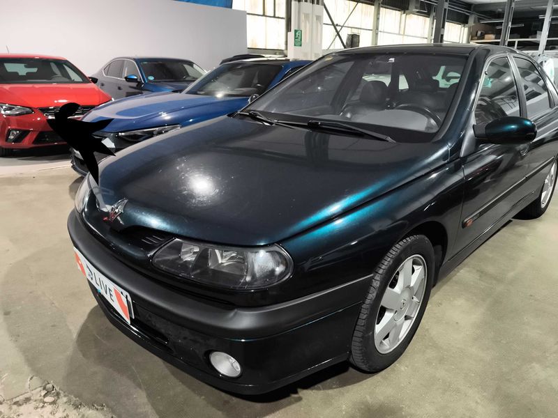 Renault Laguna 1.9 dTi Concorde — zdjęcie 2