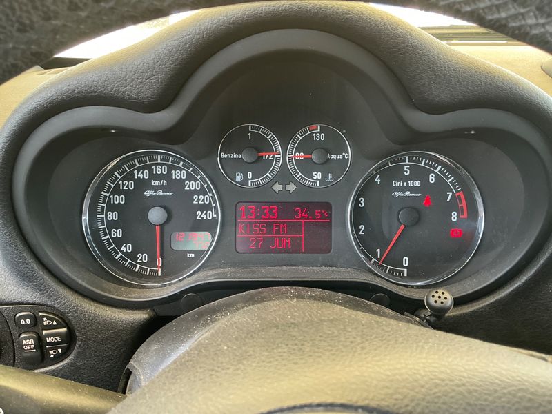 Alfa Romeo Alfa 147 1.6 TS ECO Distinctive — zdjęcie 4