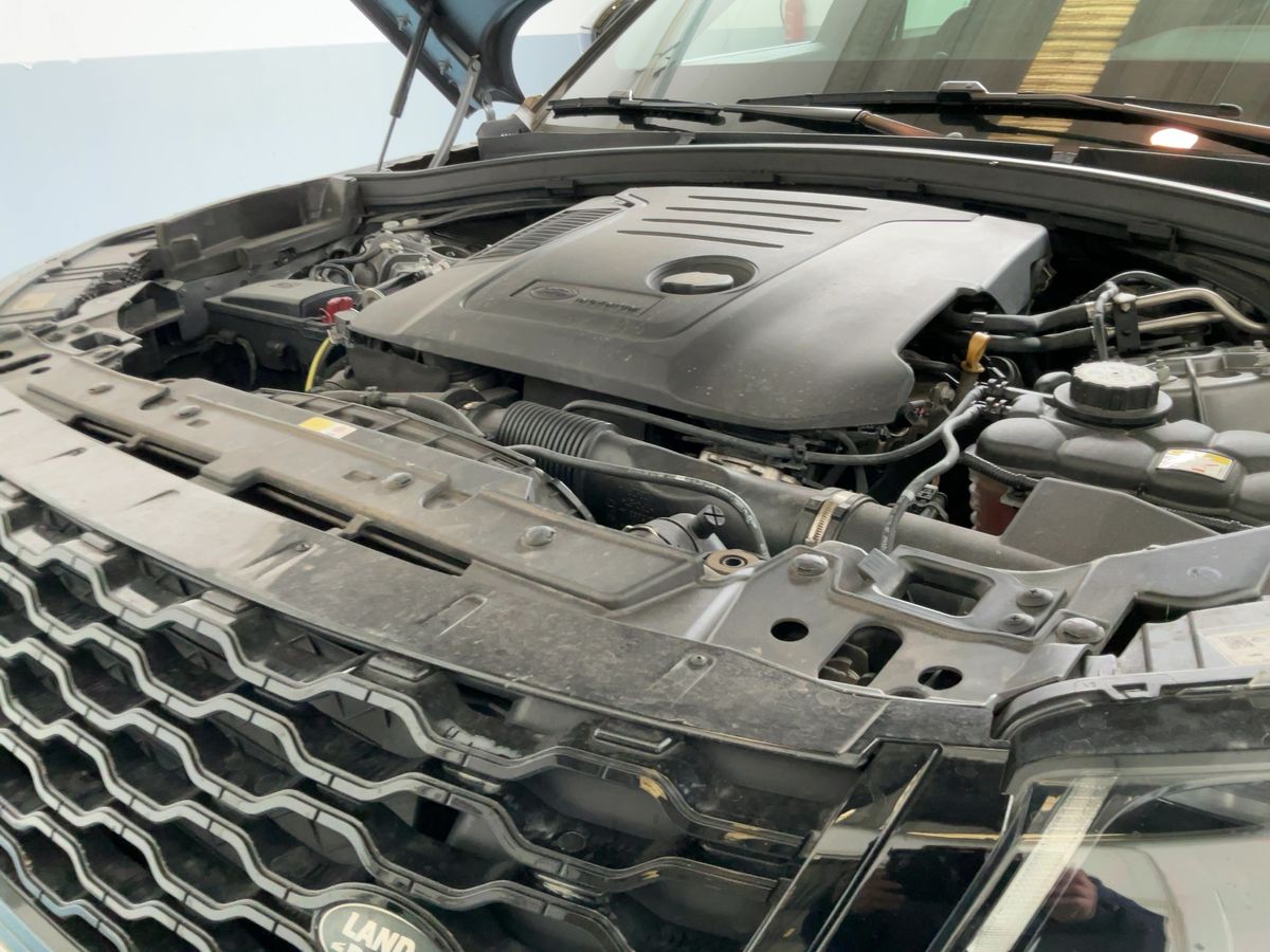 Land Rover 2021 — photo 25