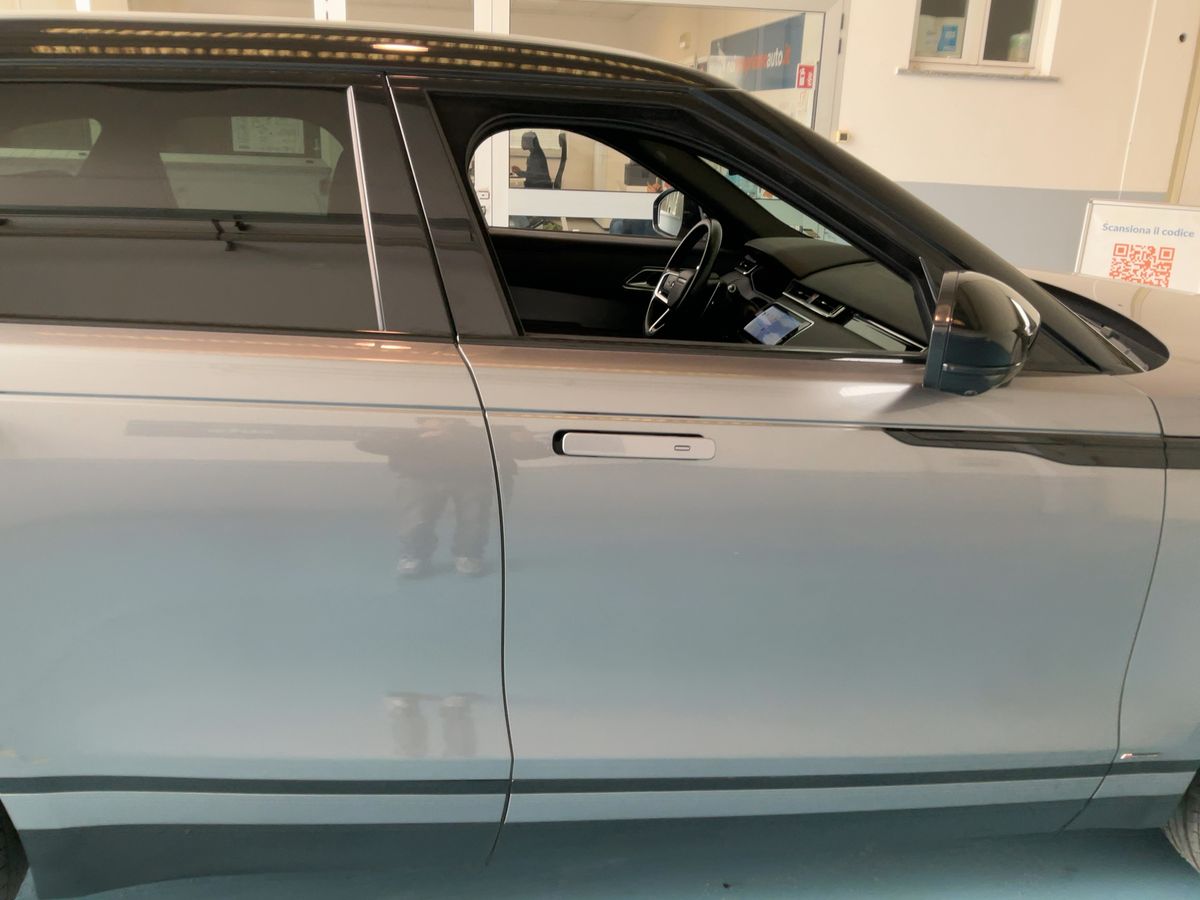 Land Rover 2021 — photo 11