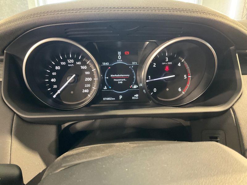 Land Rover Discovery 5 2.0 TD Sd4 SD4 HSE — zdjęcie 13
