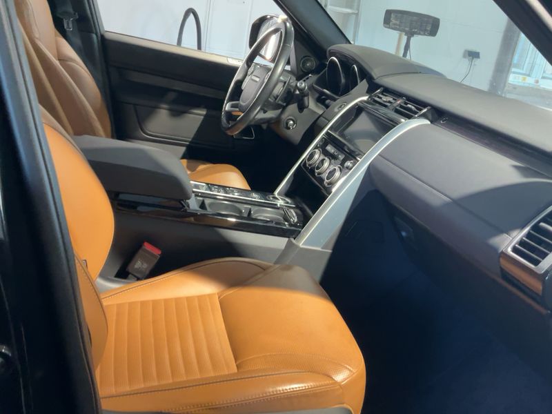 Land Rover Discovery 5 2.0 TD Sd4 SD4 HSE — zdjęcie 11