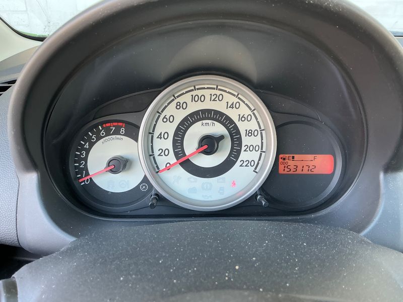 Mazda 2 1.3 Independence — zdjęcie 4