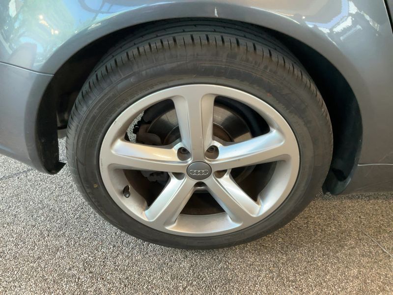 Audi A4 2.0 TFSI 2007 – снимка 9