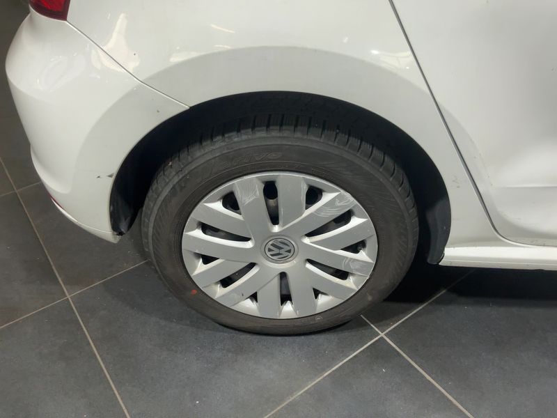 Volkswagen Polo 1.0 Comfortline 2014 – снимка 9
