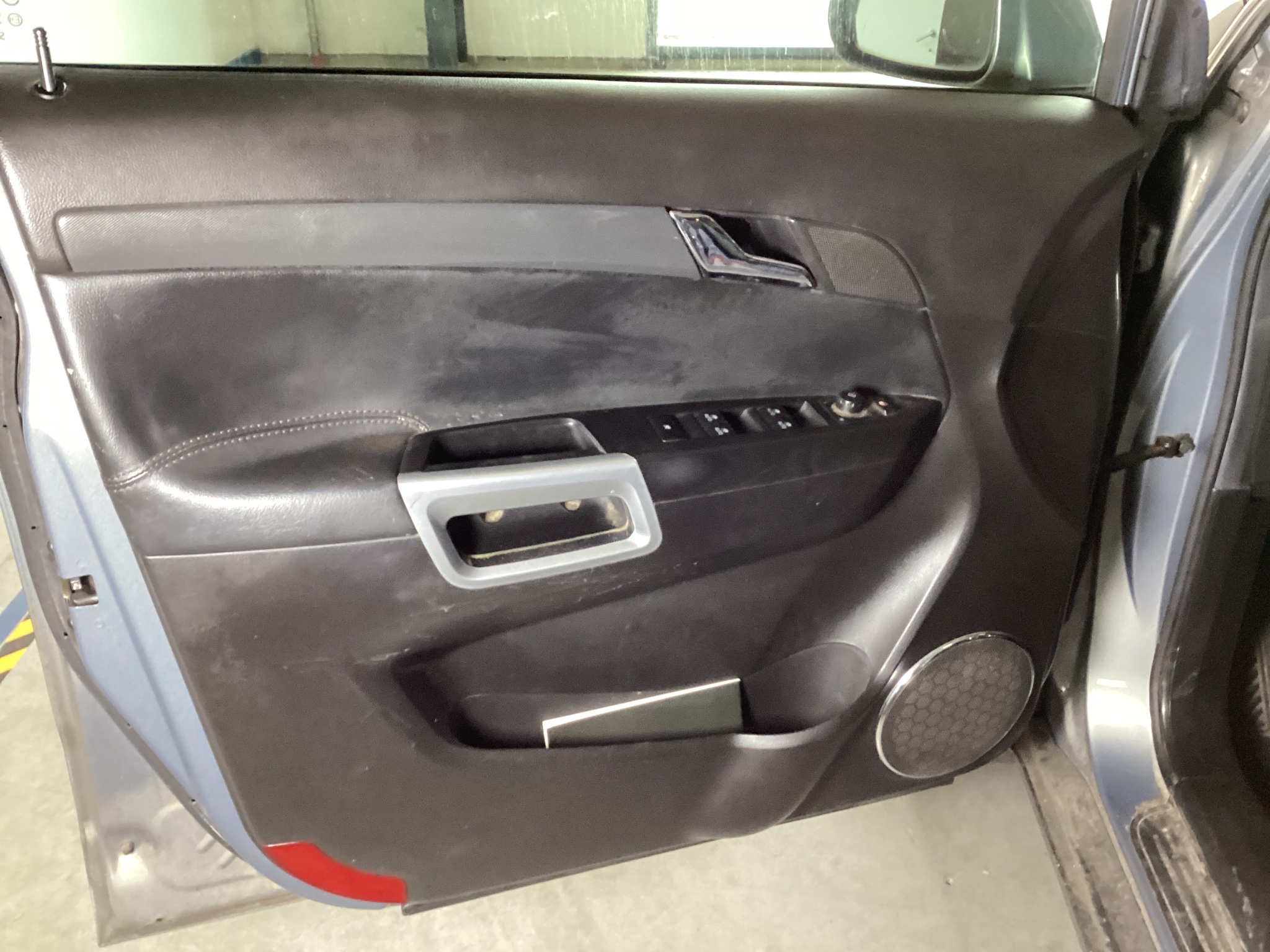 Opel Antara 2.2 CDTI Design Edition 4x2 снимка Opel Antara 2.2 CDTI Design Edition 4x2