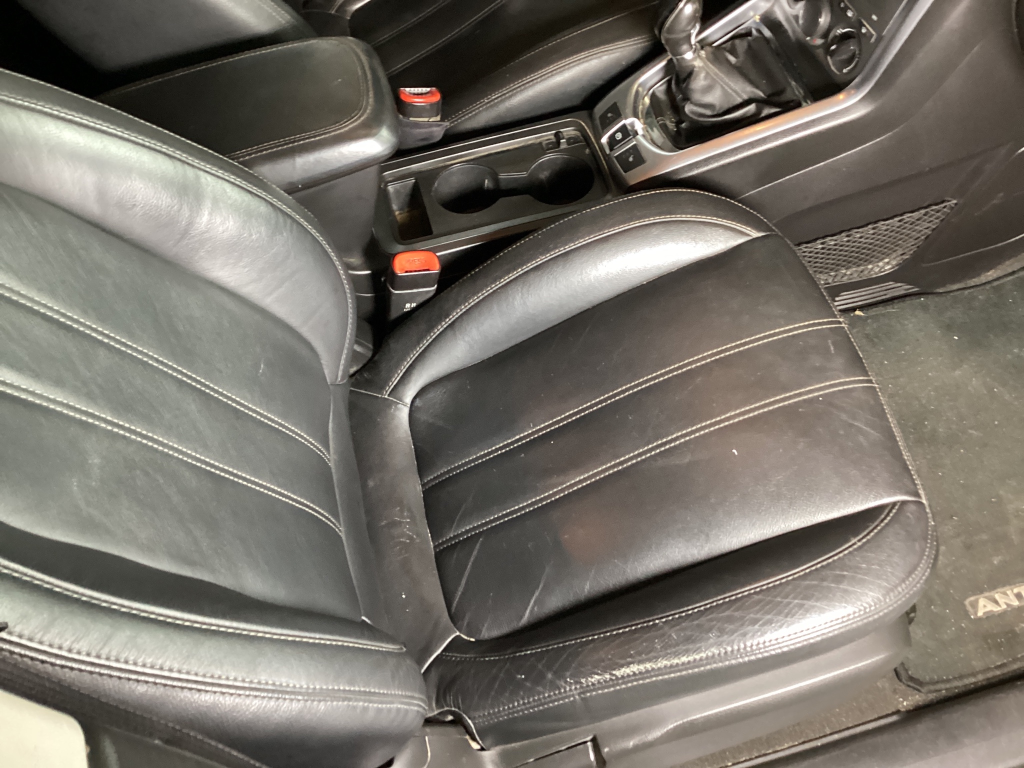 Opel Antara 2.2 CDTI Design Edition 4x2 снимка Opel Antara 2.2 CDTI Design Edition 4x2