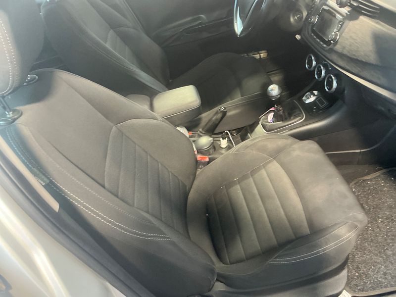 Alfa Romeo Giulietta 1.6 JTD Super 2016 – снимка 31