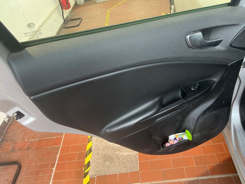 Alfa Romeo Giulietta 1.6 JTD Super 2016 – снимка 26