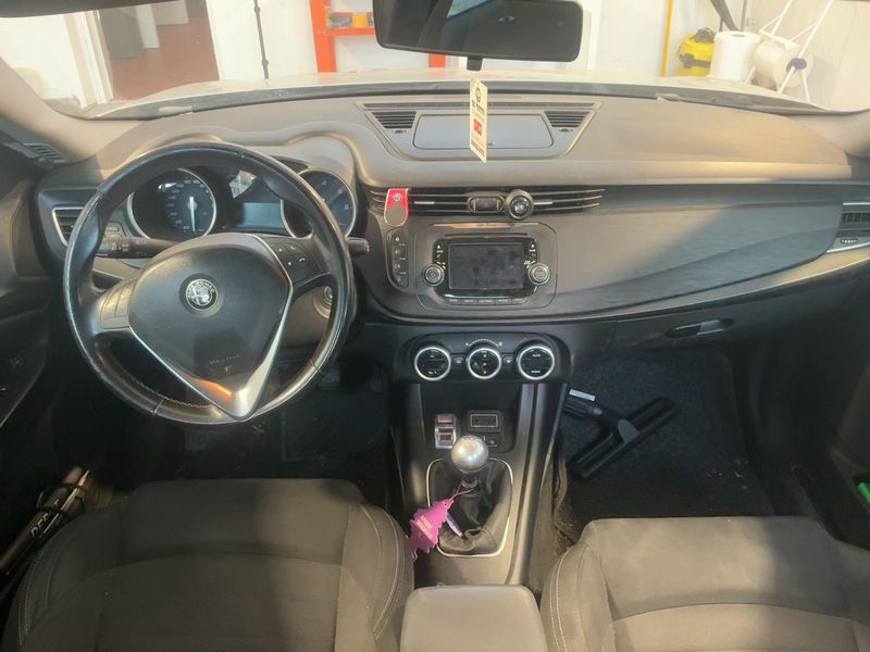 Alfa Romeo Giulietta 1.6 JTD Super 2016 – снимка 17