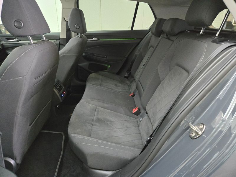Volkswagen Golf VIII 1.5 eTSI ACT Style — zdjęcie 7