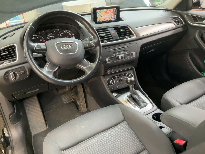 Audi Q3 1.4 TFSI ACT Design — zdjęcie 12