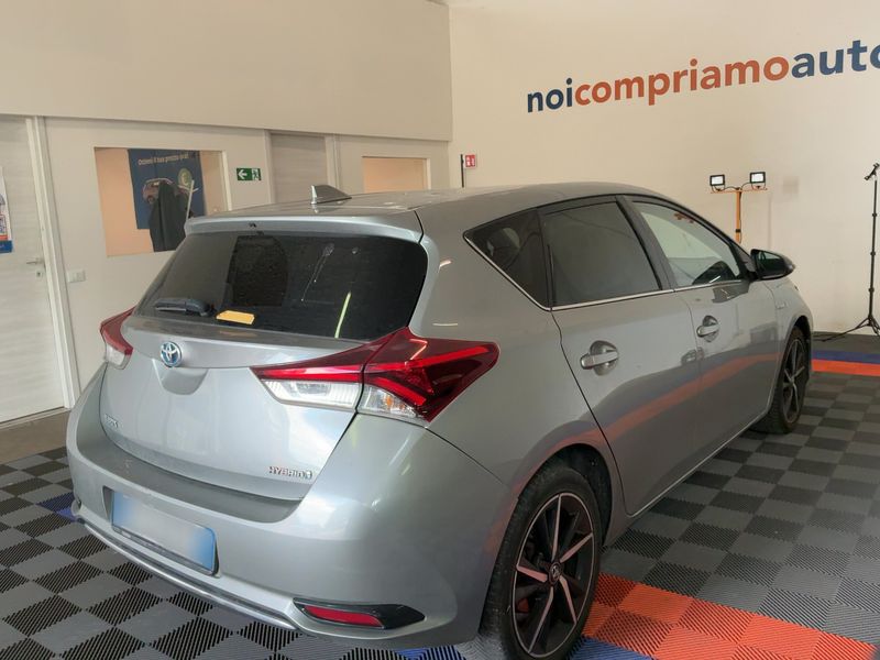Toyota Auris 1.8 Hybrid Style 2017 – снимка 8