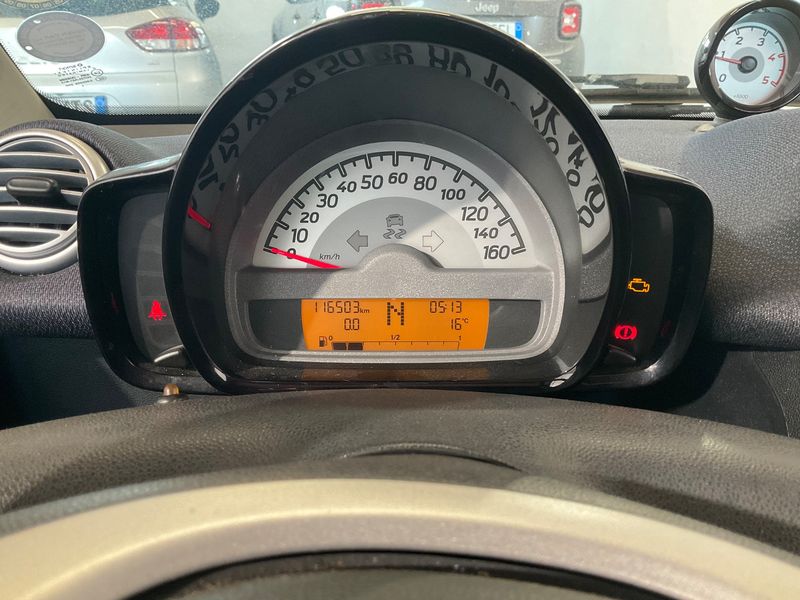 Smart fortwo 0.8 CDI Pulse — zdjęcie 13