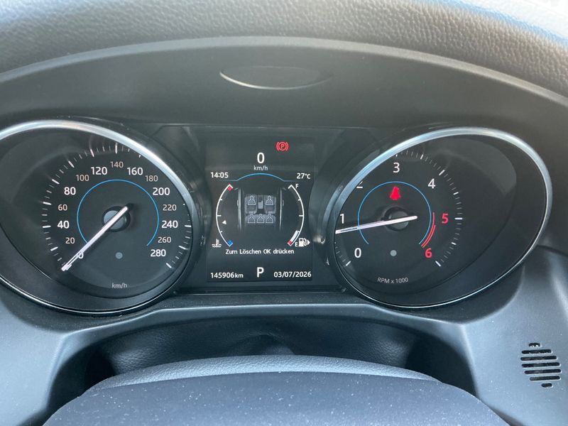 Jaguar XF 20d R-Sport AWD — zdjęcie 13