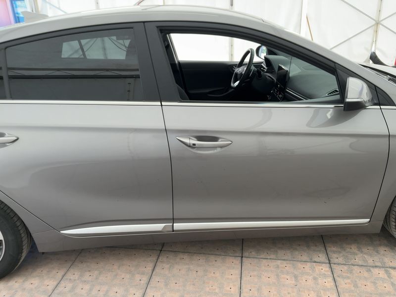 Hyundai IONIQ 1.6 Hybrid Style — zdjęcie 7