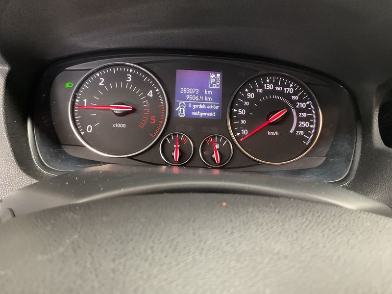 Renault Laguna 1.5 dCi BOSE Edition — zdjęcie 4