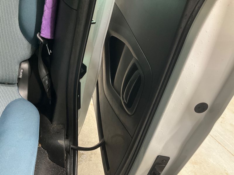 Citroen Berlingo 1.6 Blue-HDi Selection 2018 – снимка 26