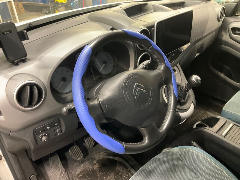 Citroen Berlingo 1.6 Blue-HDi Selection 2018 – снимка 25