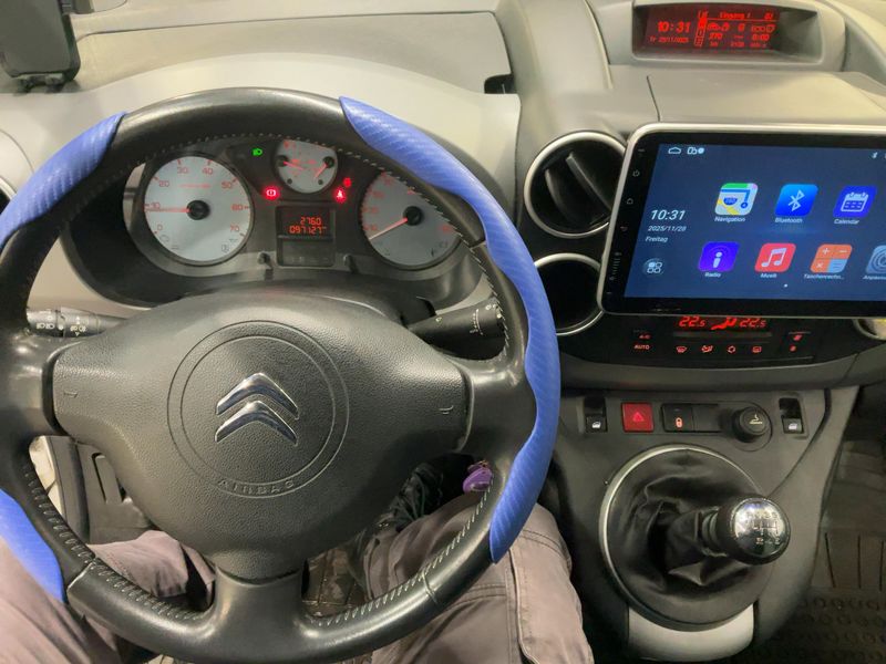 Citroen Berlingo 1.6 Blue-HDi Selection 2018 – снимка 17