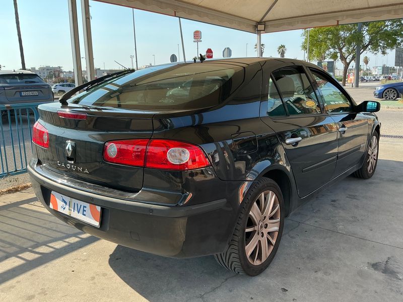 Renault Laguna 1.9 dCi Privilege Plus — zdjęcie 2