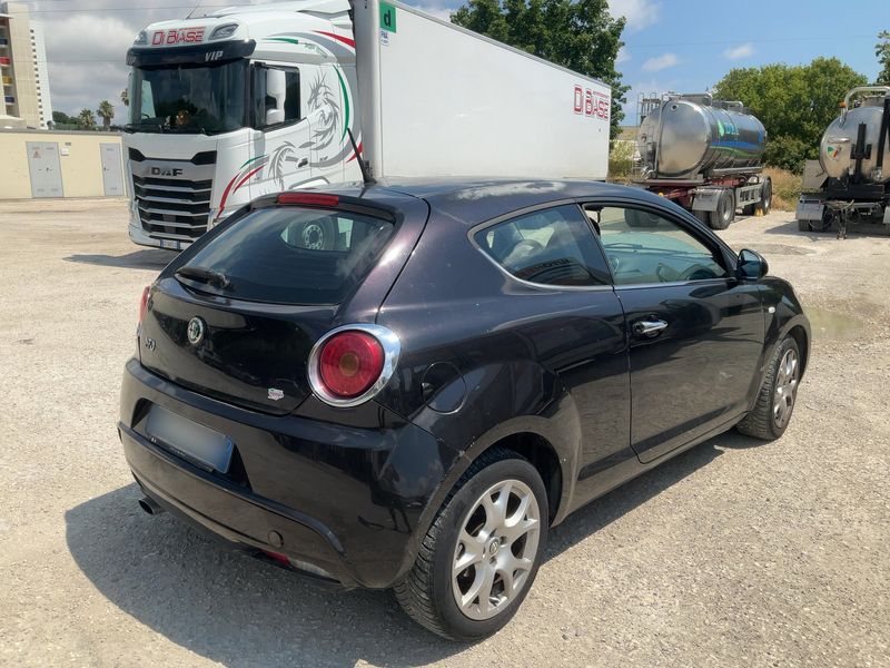 Alfa Romeo MiTo 1.6 JTD Distinctive — zdjęcie 6