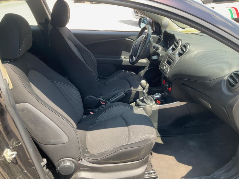 Alfa Romeo MiTo 1.6 JTD Distinctive — zdjęcie 11