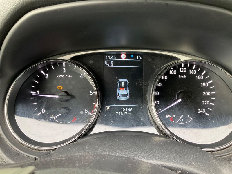 Nissan X-Trail 1.6 dCi Business photo Nissan X-Trail 1.6 dCi Business