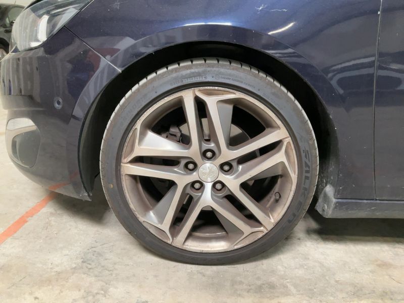 Peugeot 308 2.0 Blue-HDi Allure 2014 – снимка 3