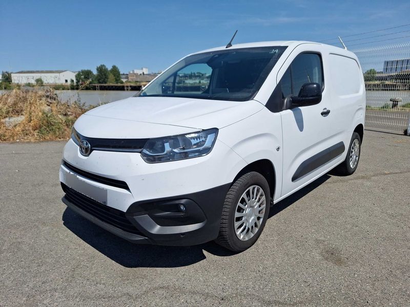Toyota ProAce City 1.5 D-4D L1 Comfort — zdjęcie 2