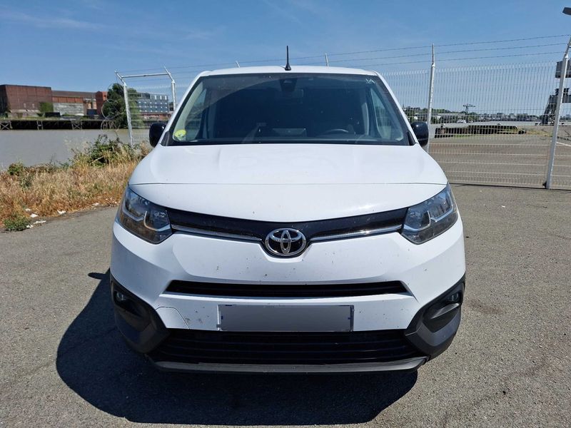 Toyota ProAce City 1.5 D-4D L1 Comfort — zdjęcie 7