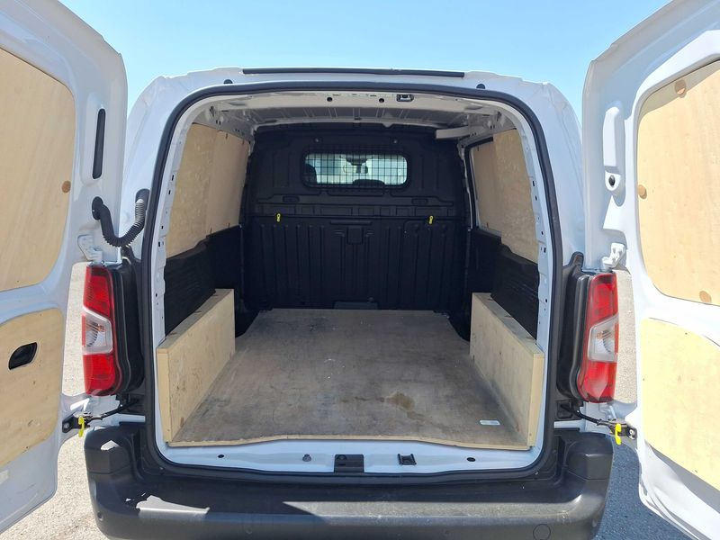 Toyota ProAce City 1.5 D-4D L1 Comfort — zdjęcie 9
