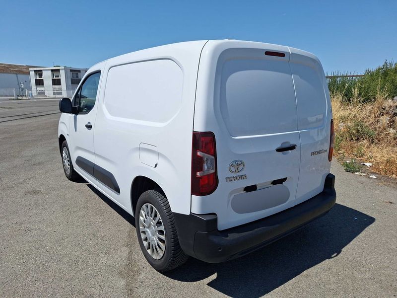 Toyota ProAce City 1.5 D-4D L1 Comfort — zdjęcie 3