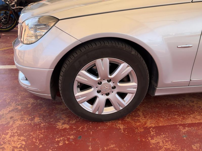 Mercedes-Benz C-Klasse C 220 CDI Avantgarde 2009 – снимка 3