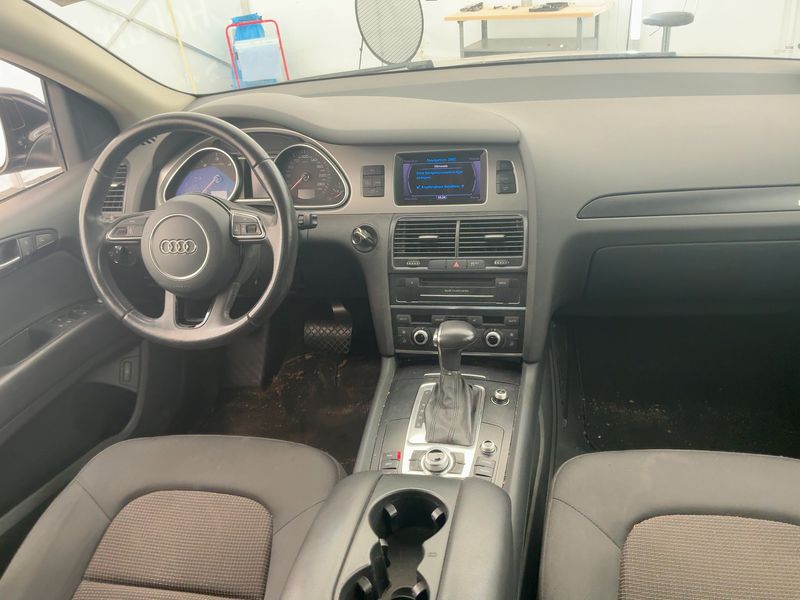 Audi Q7 3.0 V6 TDI quattro — zdjęcie 12