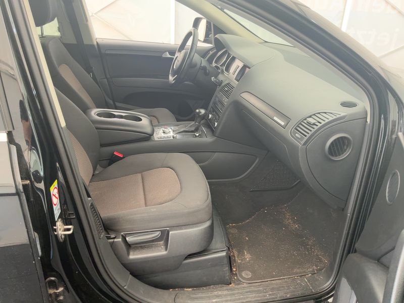 Audi Q7 3.0 V6 TDI quattro — zdjęcie 11