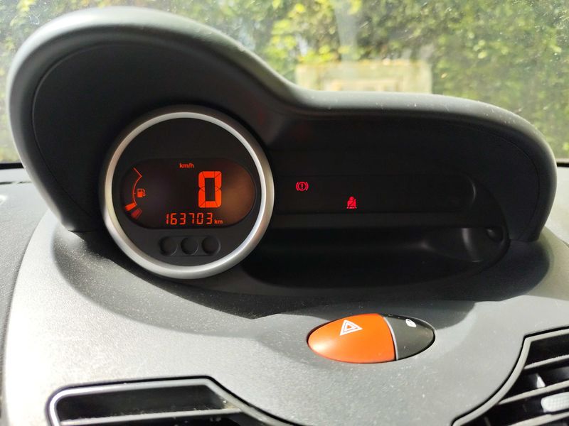 Renault Twingo 1.2 Authentique — zdjęcie 12