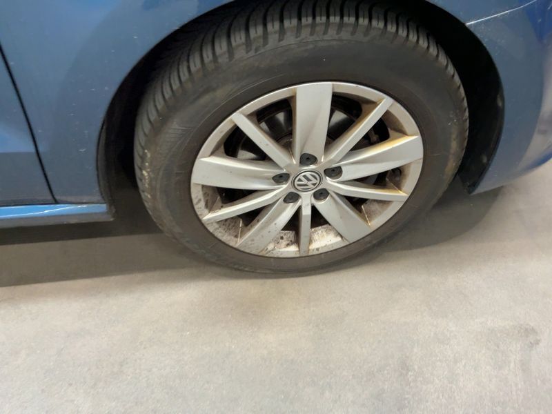 Volkswagen Polo 1.4 TDI Comfortline BlueMotion Tech 2015 – снимка 11