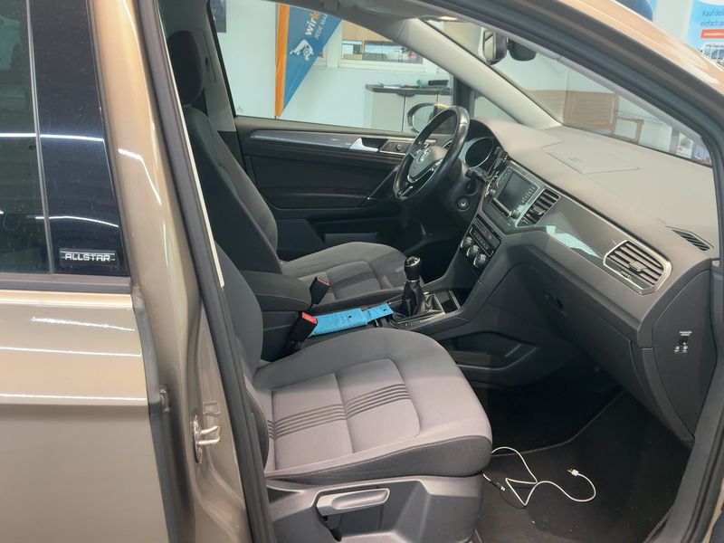 Volkswagen Golf VII Sportsvan 1.2 TSI Allstar BlueMotion Tech — zdjęcie 11
