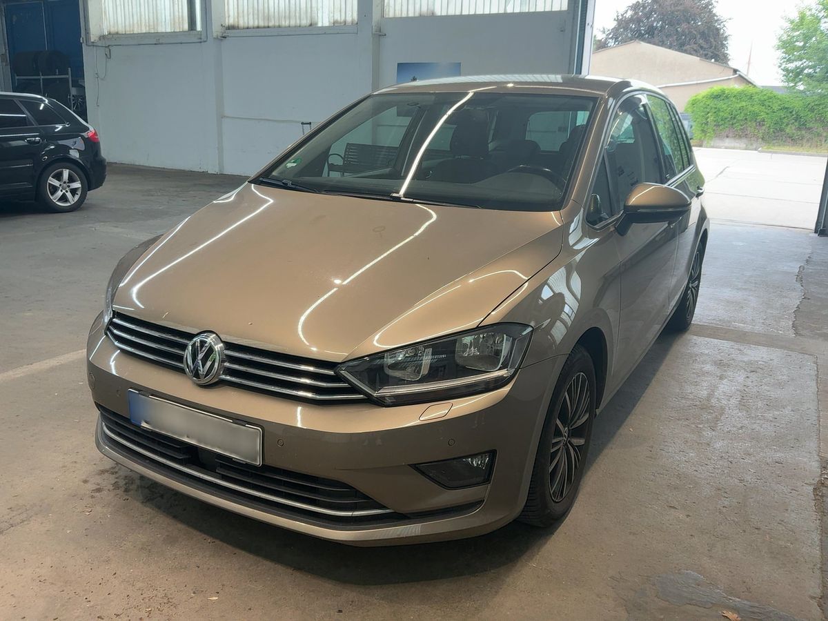Volkswagen Golf 2016 — photo 1