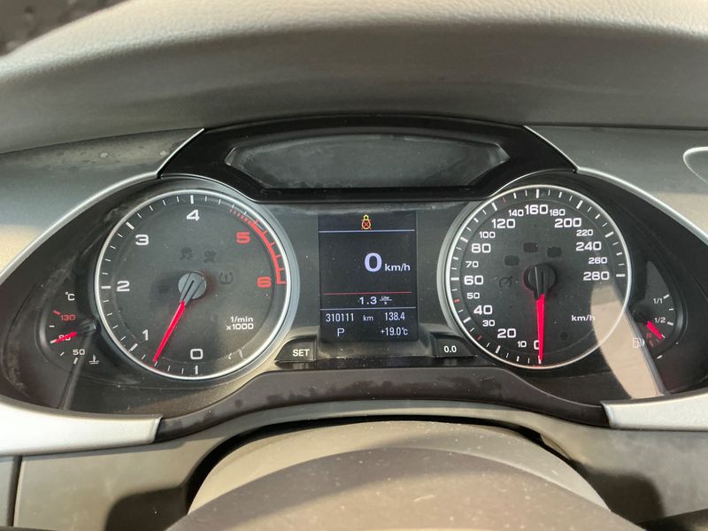 Audi A4 2.7 V6 TDI 2008 – снимка 4