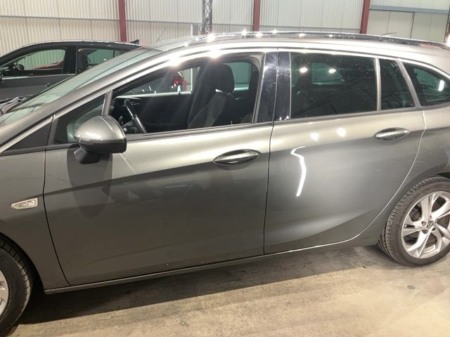 Opel Astra 1.4 SIDI Turbo Dynamic Start&Stop — zdjęcie 4