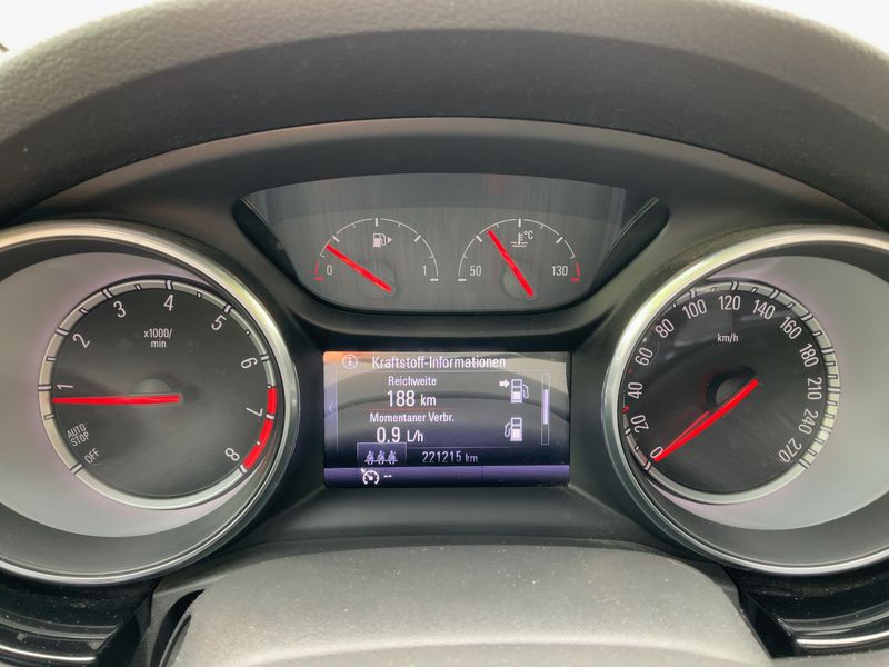 Opel Astra 1.4 SIDI Turbo Dynamic Start&Stop — zdjęcie 13