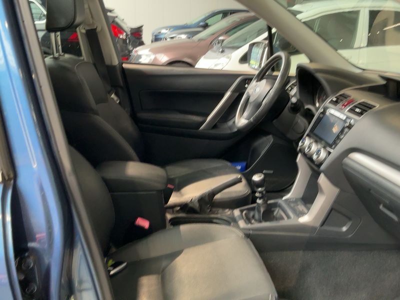 Subaru Forester 2.0 Diesel Sport — zdjęcie 11